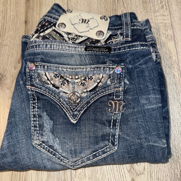 Miss Me Denim - Miss Me mid rise crop capri cropped Women's Blue Jeans denim